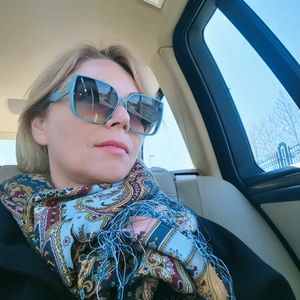 Meet your Posher, Yulia